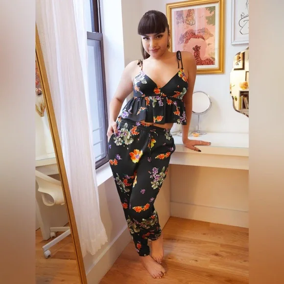 NIGHT BLOOMS SATIN SLEEP CAMI - Picture 4 of 7